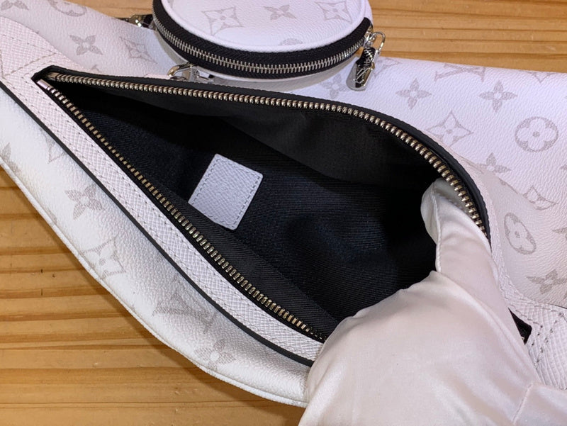 LOV - Luxurious Totes - 286
