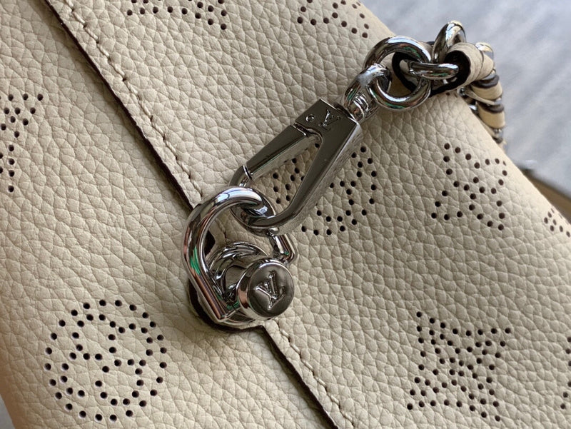 LOV - Luxurious Totes - 1239
