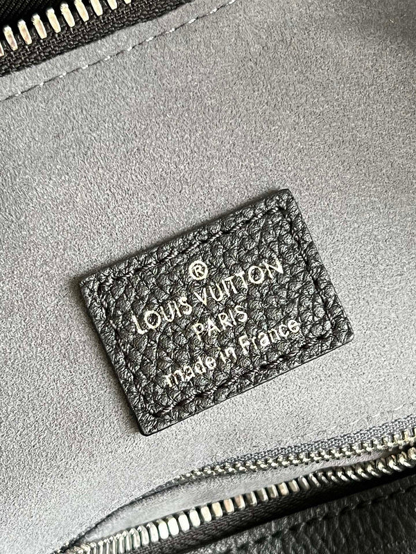 LOV - Luxurious Totes - 1218