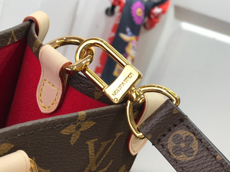 LOV - Luxurious Totes - 2423
