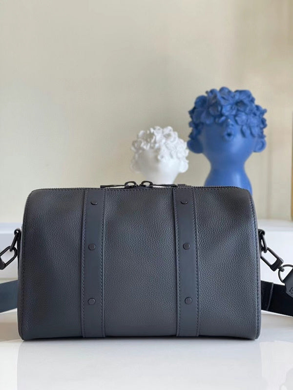 LOV - Luxurious Totes - 2236