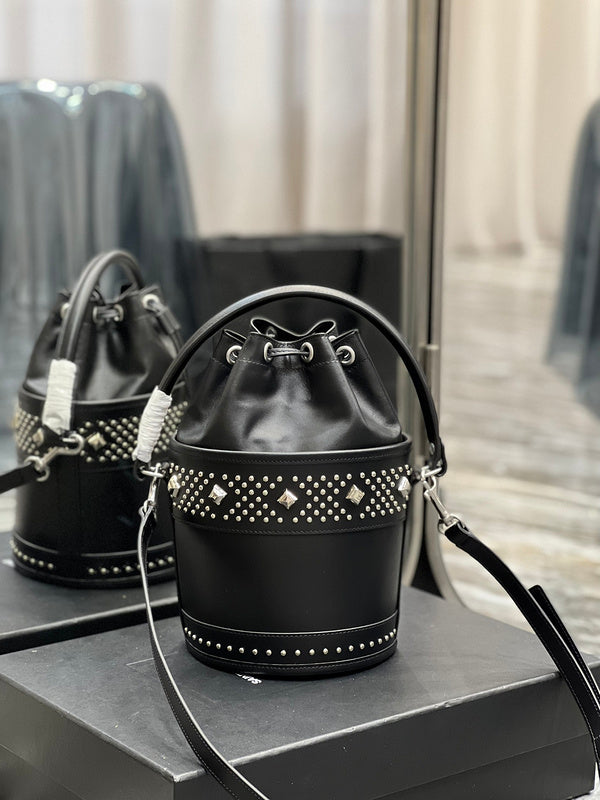 Luxurious Totes - Latest - 8017