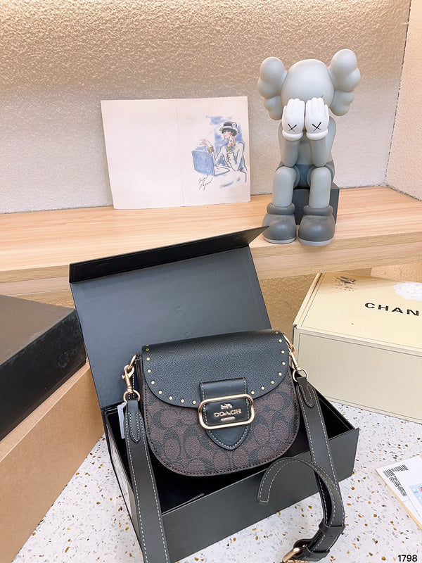 Luxurious Totes - CCH2 Bags - 009