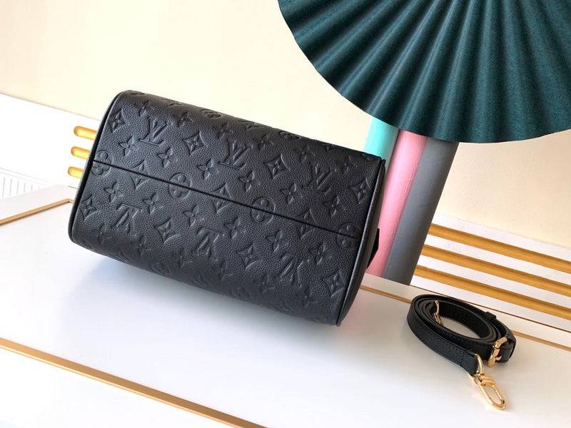 LOV - Luxurious Totes - 066