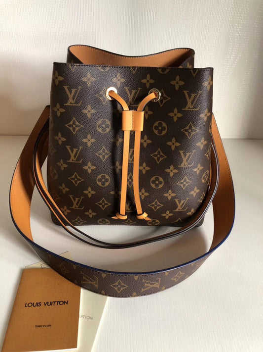 Luxurious Totes - Latest - 9750