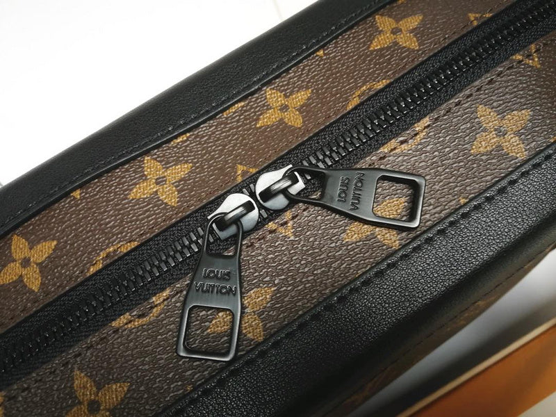 LOV - Luxurious Totes - 2725