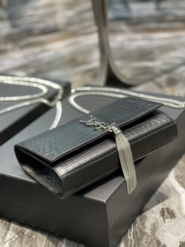 Luxurious Totes - Latest - 8452