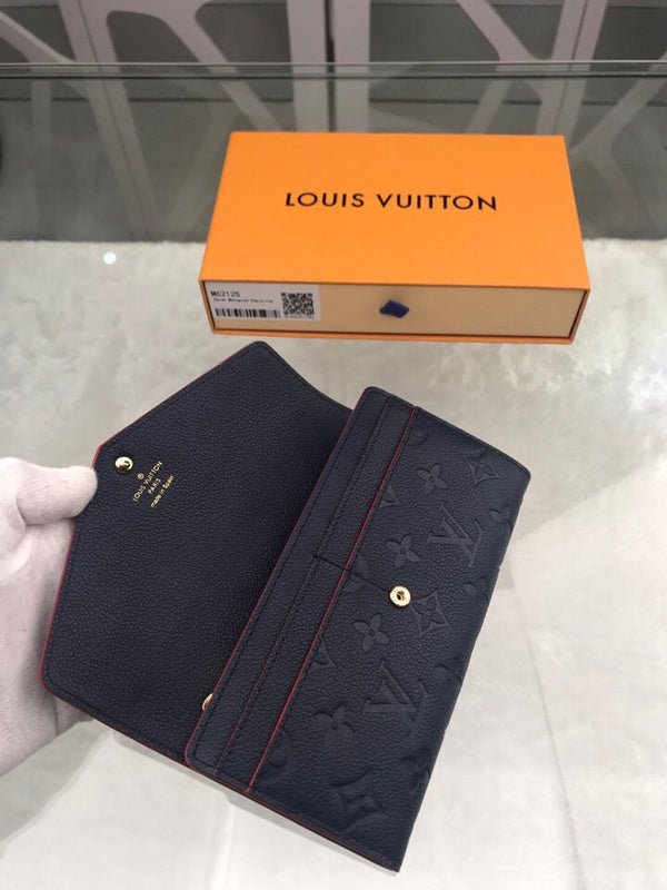 LOV - Luxurious Totes - 2158