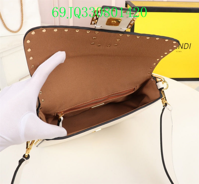 GC - Shoulder - 3266