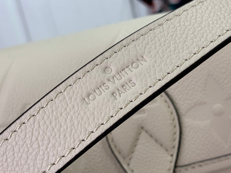 LOV - Luxurious Totes - 514