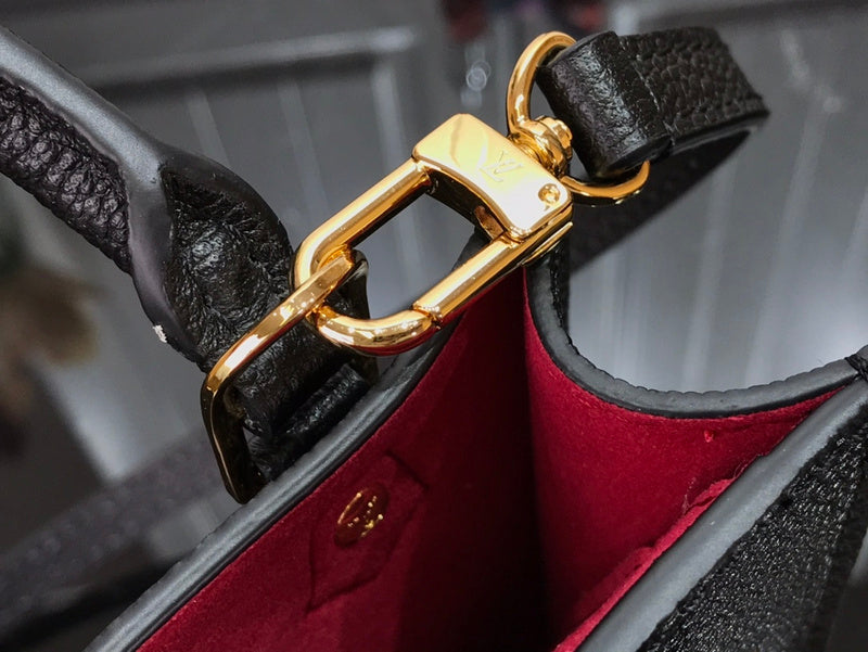 LOV - Luxurious Totes - 2472