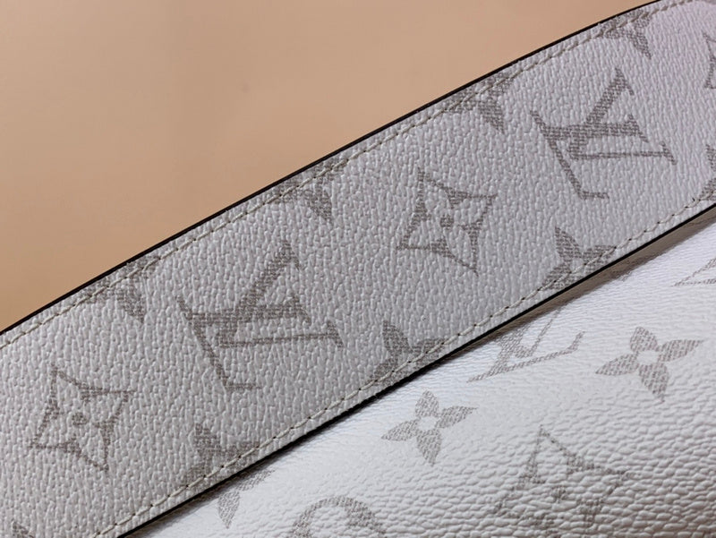 LOV - Luxurious Totes - 283