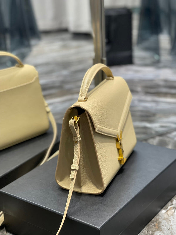 Luxurious Totes - Latest - 8023