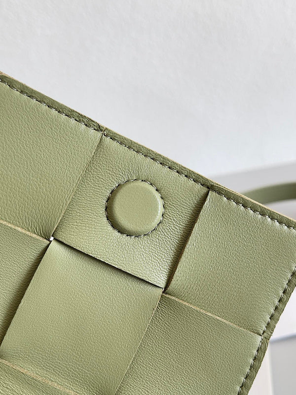 Luxurious Totes - Latest - 6984