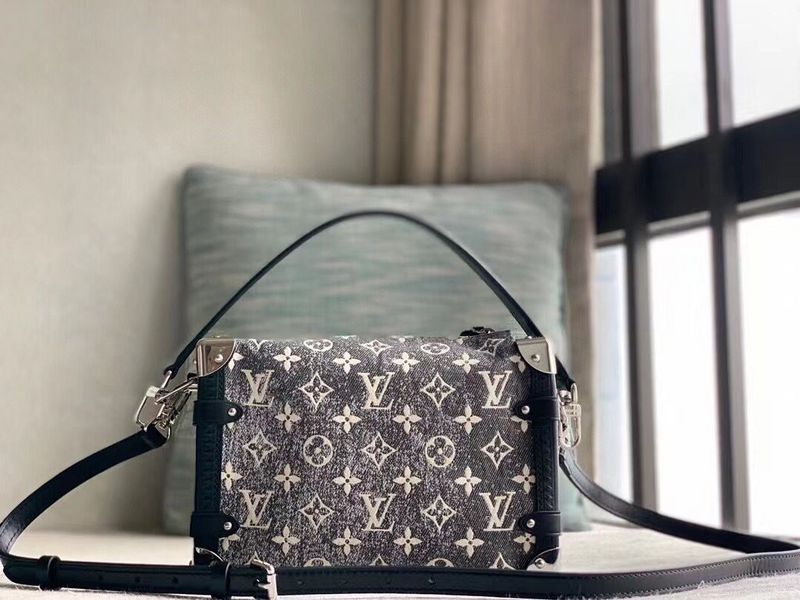 LOV - Luxurious Totes - 882