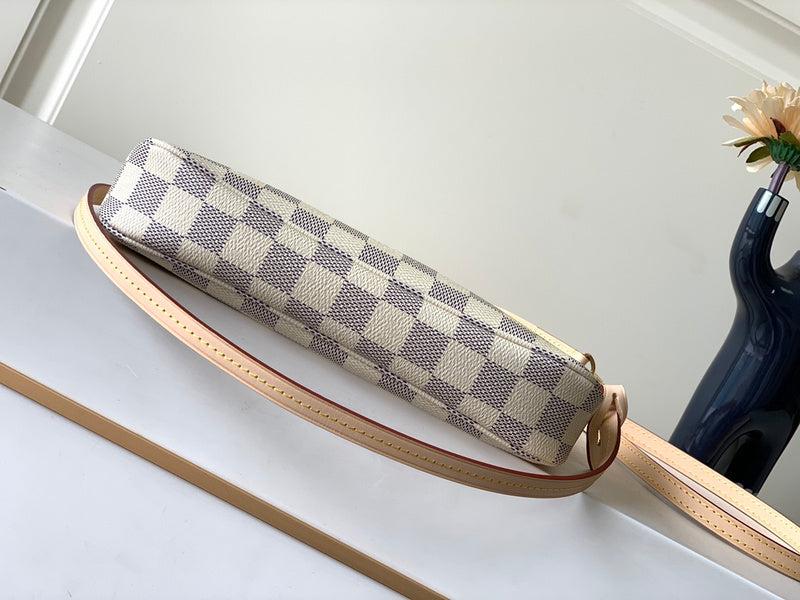 LOV - Luxurious Totes - 1151