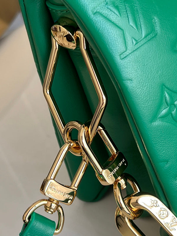 LOV - Luxurious Totes - 2064