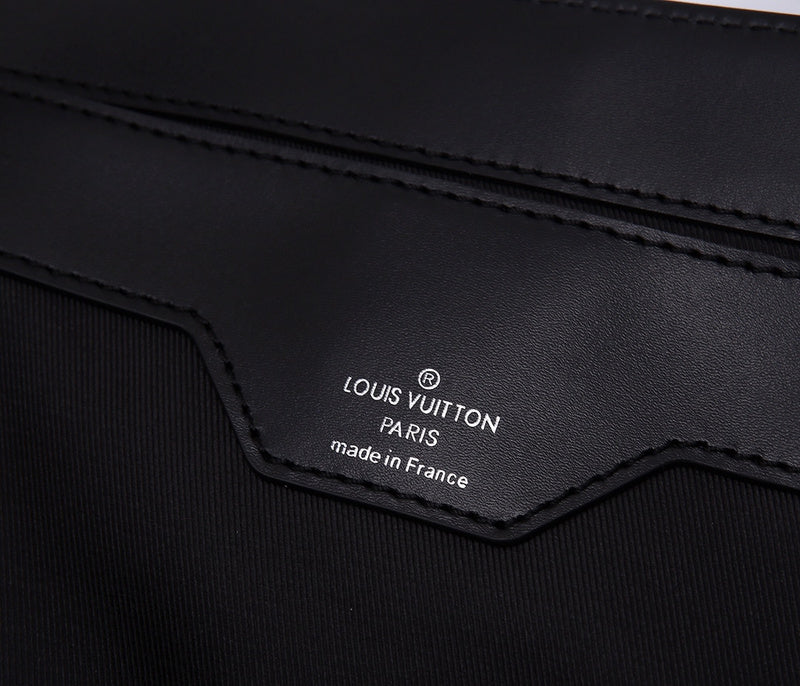 LOV - Luxurious Totes - 2555