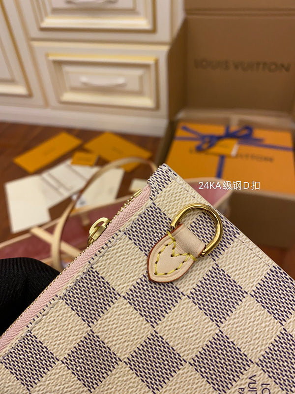 LOV - Luxurious Totes - 2524