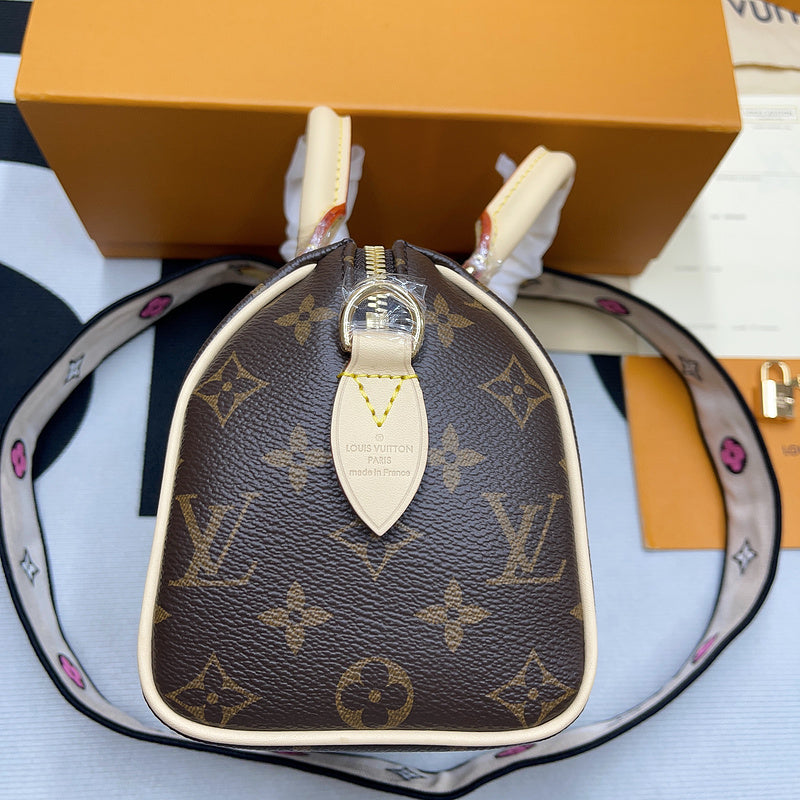 Lux-Totes - LOV Bags - 1162