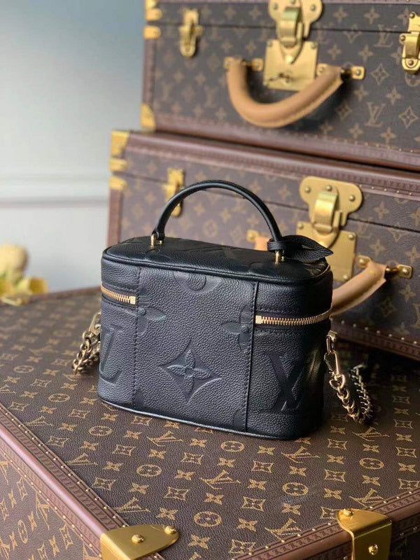 LOV - Luxurious Totes - 2471