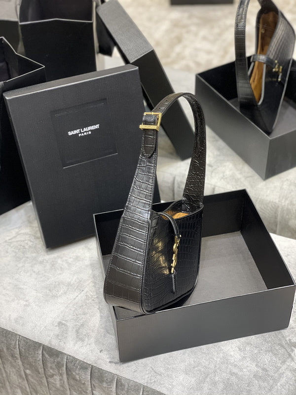 Luxurious Totes - Latest - 8828
