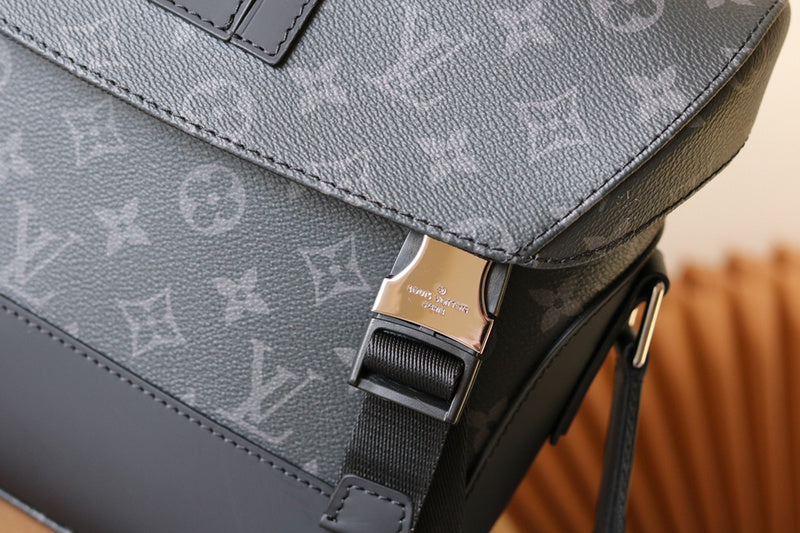 LOV - Luxurious Totes - 2045