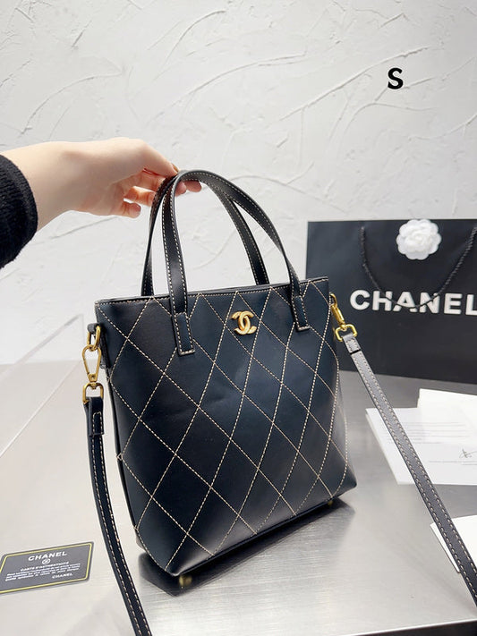Luxurious Totes - CNL3 Bags - 502