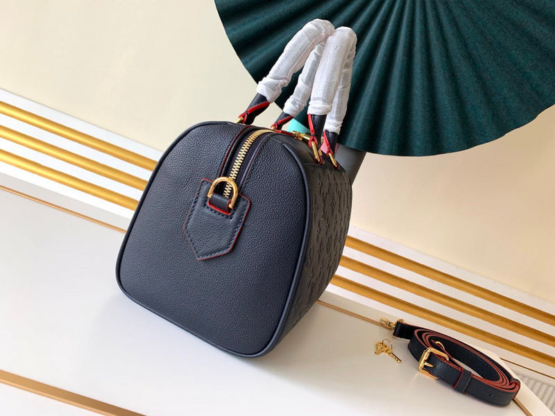 LOV - Luxurious Totes - 068