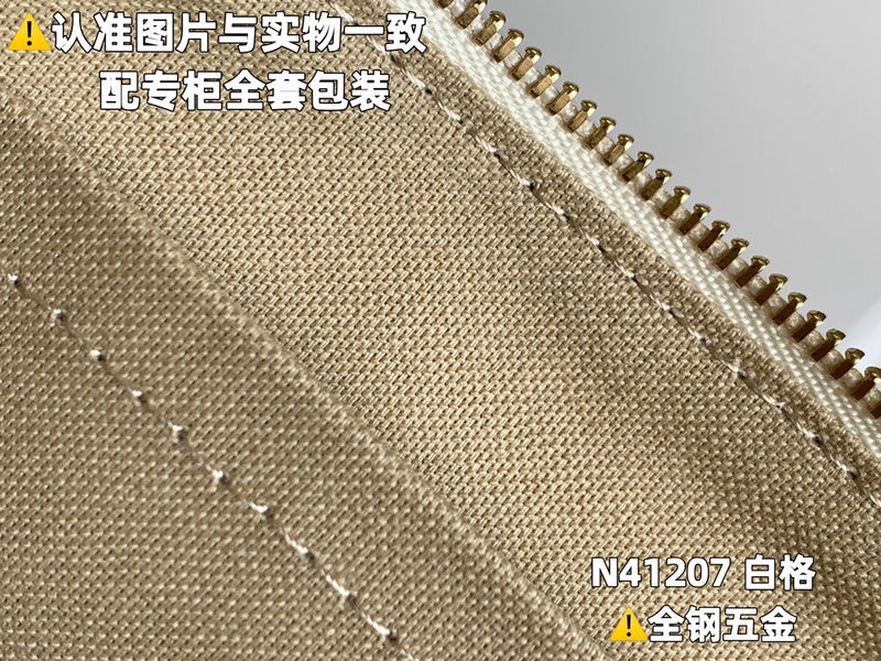 LOV - Luxurious Totes - 1309
