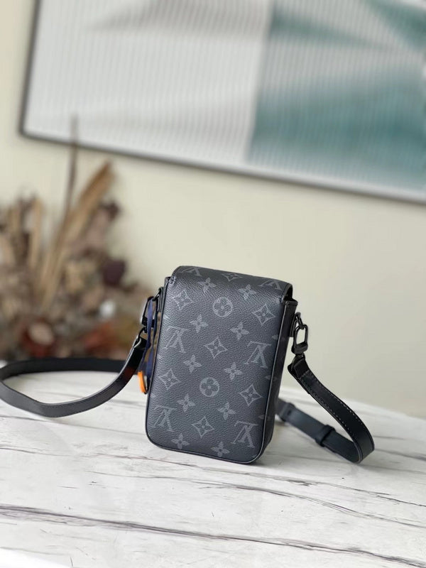 LOV - Luxurious Totes - 1334