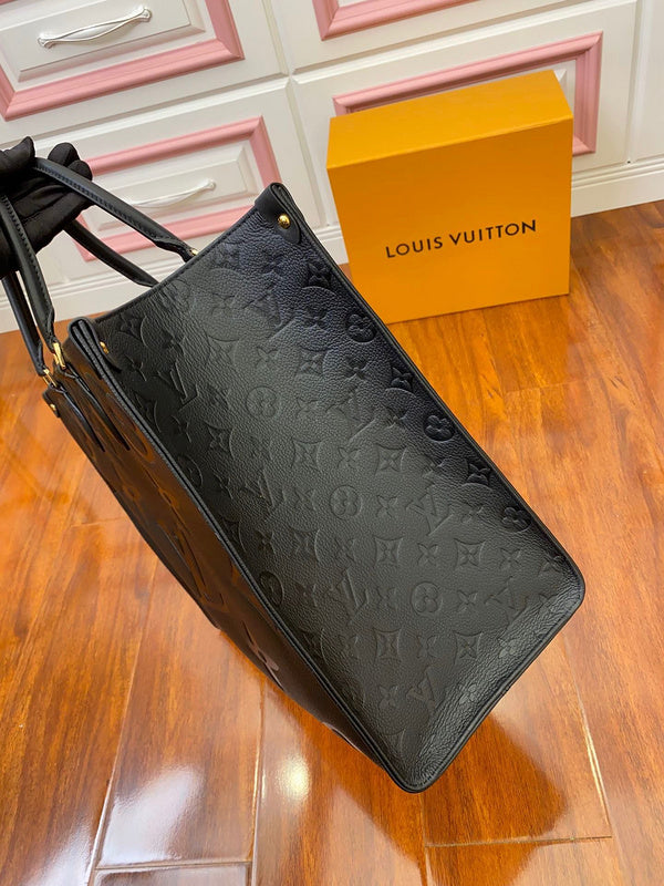 LOV - Luxurious Totes - 2628