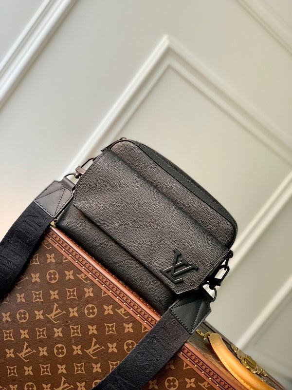 LOV - Luxurious Totes - 182