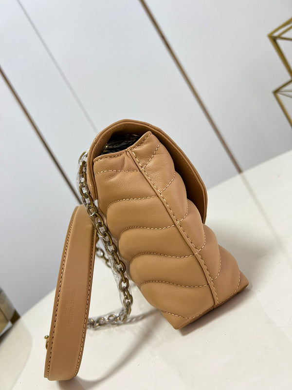 LOV - Luxurious Totes - 1848
