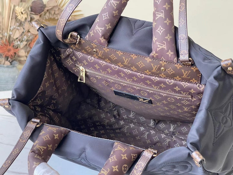 LOV - Luxurious Totes - 2062