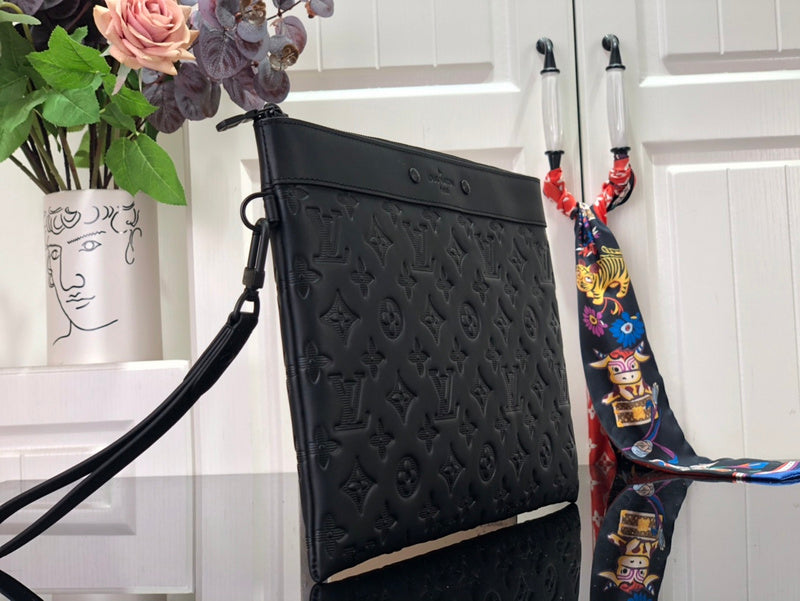 LOV - Luxurious Totes - 1386
