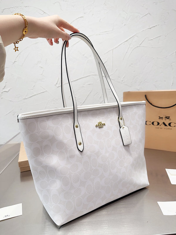 Luxurious Totes - CCH2 Bags - 151