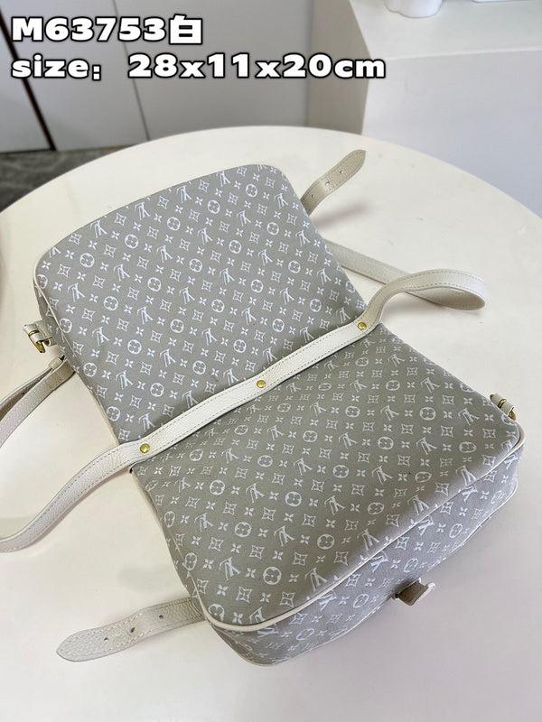 LOV - Luxurious Totes - 762