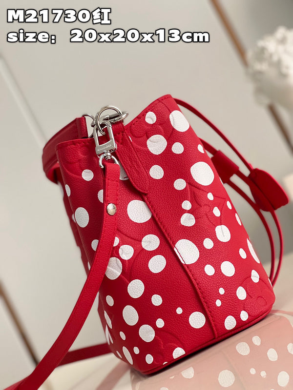 LOV - Luxurious Totes - 773