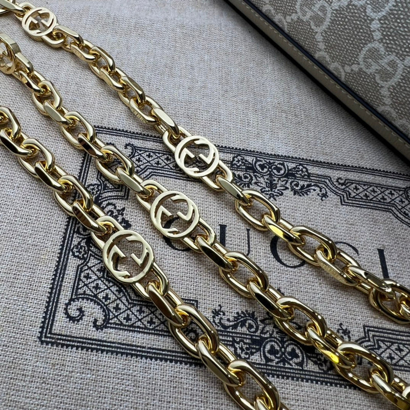 GUI - Luxurious Totes - 210