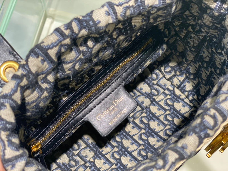 Luxurious Totes - Latest - 6415