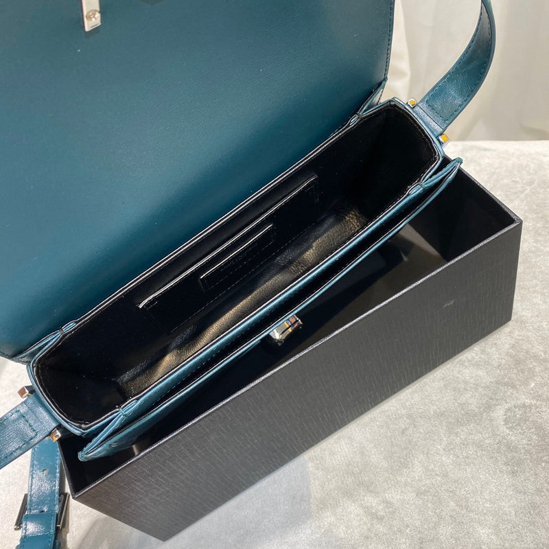 Luxurious Totes - Latest - 8193