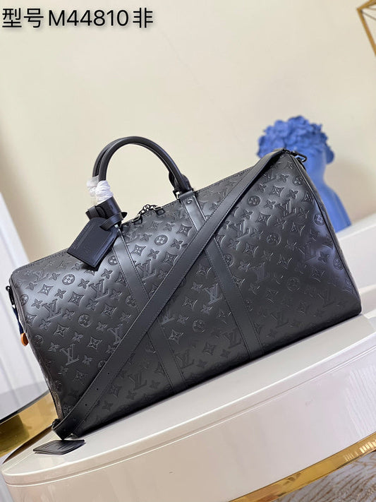 LOV - Luxurious Totes - 2222