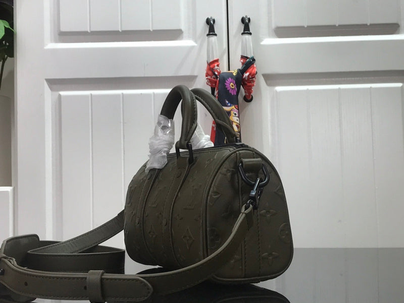LOV - Luxurious Totes - 2275