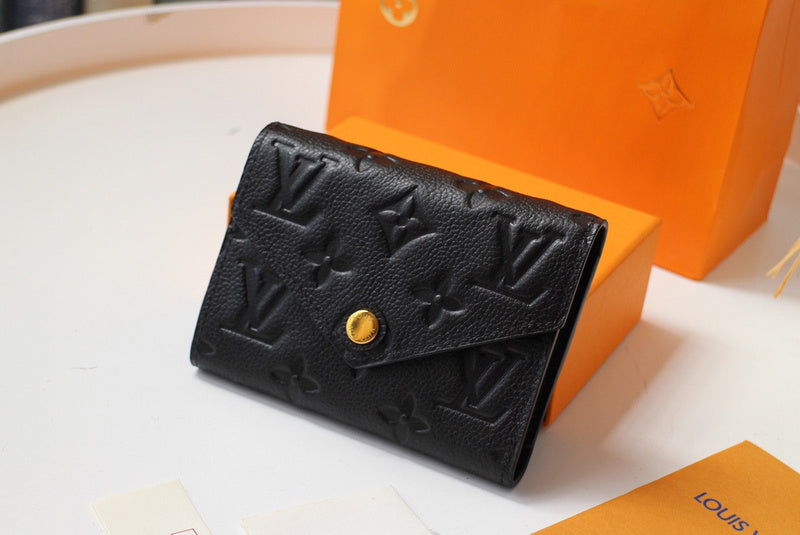Luxurious Totes - Latest - 841