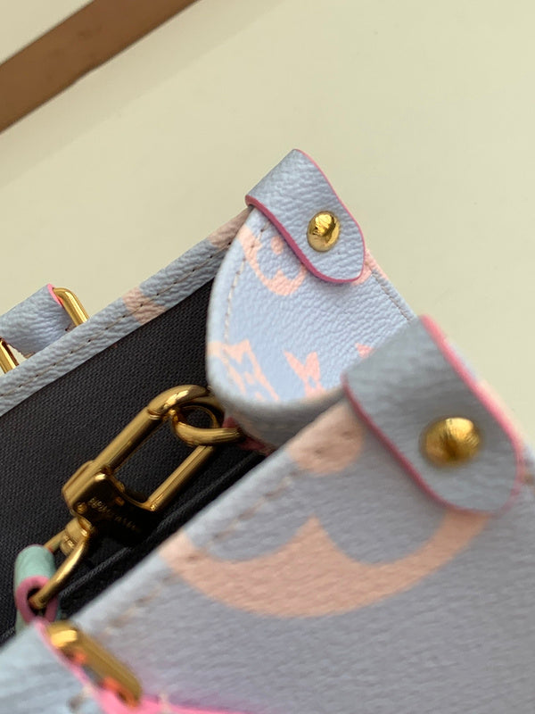 LOV - Luxurious Totes - 1615