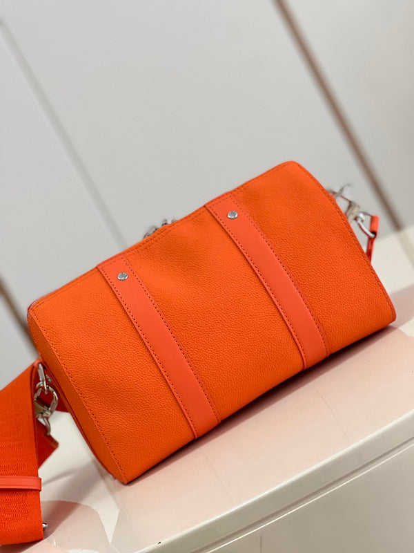 LOV - Luxurious Totes - 1845