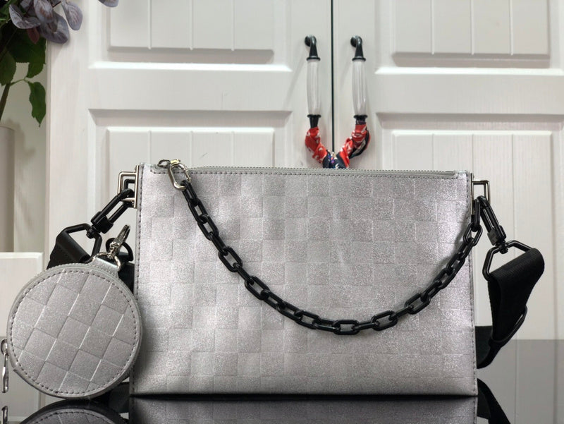LOV - Luxurious Totes - 1768