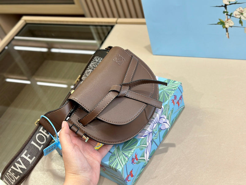 Luxurious Totes - LW-CH Bags - 011