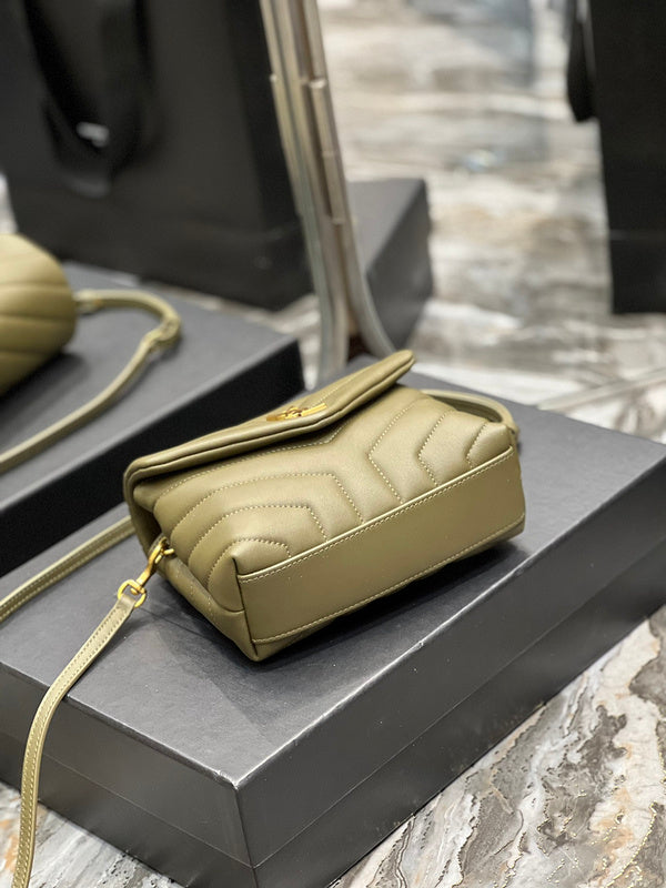 Luxurious Totes - Latest - 8303